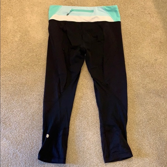 Lulu lemon leggings. - Picture 2 of 3